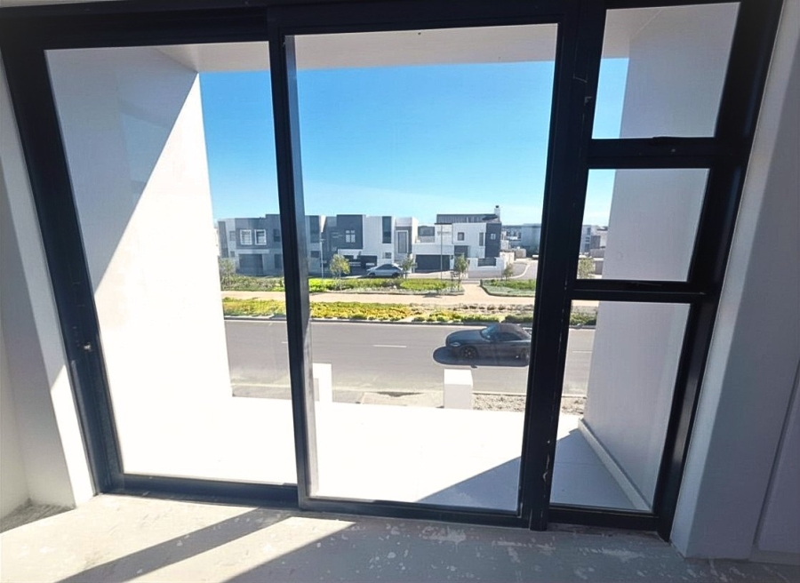 5 Bedroom Property for Sale in Sandown Western Cape